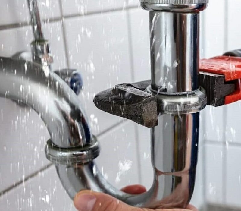 Cómo evitar atascos en las tuberías de casa en Elche